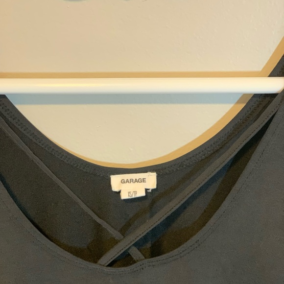 Black tank top - Picture 2 of 2